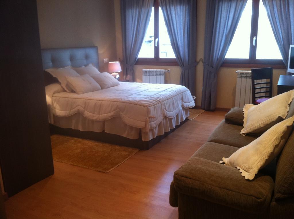 Airinos Aires Hotel Santiago de Compostella Kamer foto